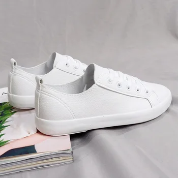 2023 Летни нови кожени бели обувки, Дамски обувки, Дишаща Ежедневни обувки от микрофибър, Корейската версия, Женски обувки на плоска подметка с шнур