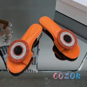 Летни Велурени обувки на плоска подметка впечатлява със своя бохемски стил с оранжев цвят на веригата и кристали, Дамски обувки за почивка От естествена кожа, с кръгли отворени пръсти
