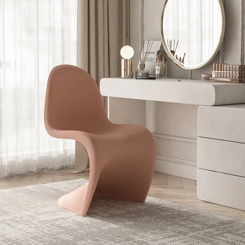 Луксозен стол за Хранене в Скандинавски стил, с Модерен Хотелски Офис, Столове за всекидневна, Пластмасови Декорация Lounge Sedie Sala Da Pranzo