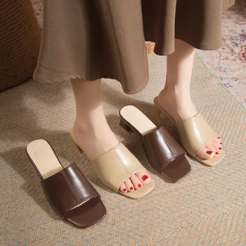 Лятна новост 2023, Модни дамски обувки голям размер на нисък ток с квадратни пръсти, Ретро Чехли на дебелите обувки с отворени пръсти за жени