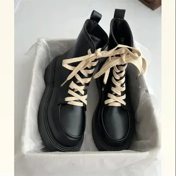 Черна къса обувки на платформа, Дамски есенно-зимни обувки в готически стил, колекция от 2023 година, Дизайнерска кожена масивна обувки в стил Харадзюку